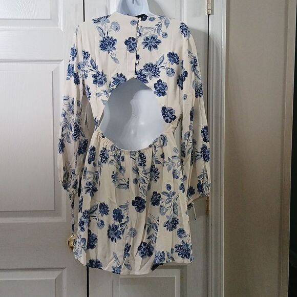 Lulus Darling Simplicity White and Blue Floral Linen Cutout Mini Dress Sz L NWT - Picture 5 of 12